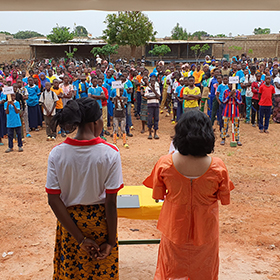 부르키나파소 CPEFE 학교 학생들