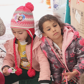 튀르키예 난민텐트촌 아이들