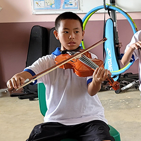 미얀마 따웅지 위드홈 바이올린 수업